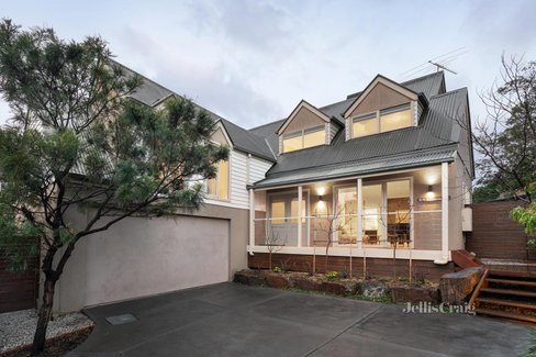 2 4 Beattie Street Montmorency 3094