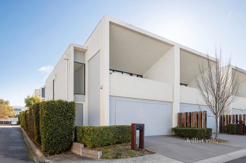 24 Bradford Ridge Bundoora 3083