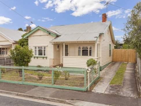 24 Cairns Avenue, Newtown