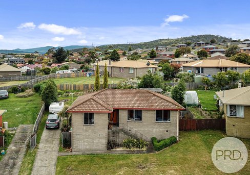 24 Calvert Crescent, HERDSMANS COVE TAS 7030