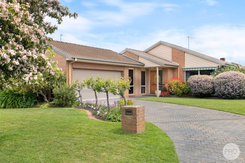 24 Caroline Street, ALFREDTON VIC 3350