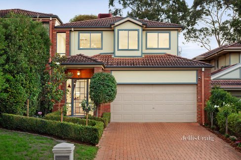 24 Cascades View Yallambie 3085