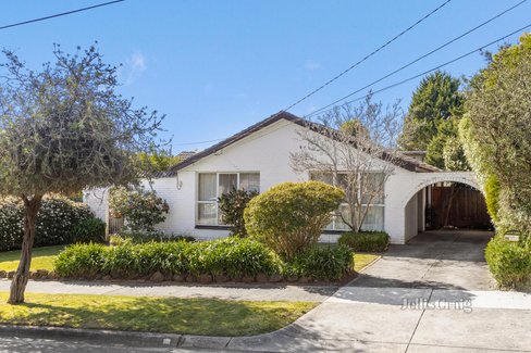 24 Chandler Road Glen Waverley 3150