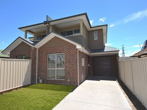 2 4 Clematis Avenue Altona North 3025