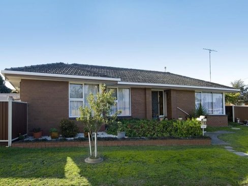 24 Fairfield Avenue Belmont 3216