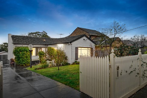 24 Howie Street Glen Iris 3146