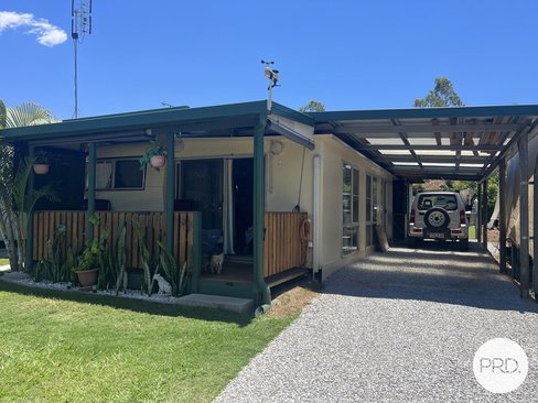 24 Jacaranda Drive, BOYNE ISLAND QLD 4680