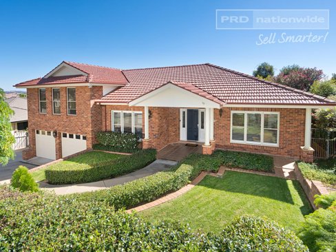 24 Kansas Drive, TOLLAND NSW 2650