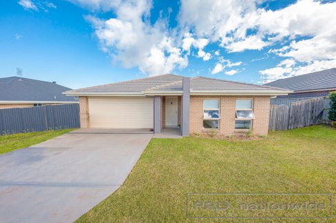 24 Kite Street, ABERGLASSLYN NSW 2320