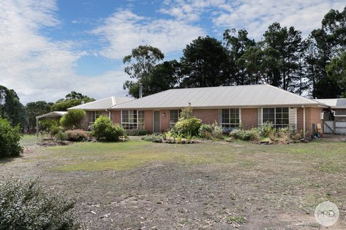 24 Kopkes Road, BUNKERS HILL VIC 3352