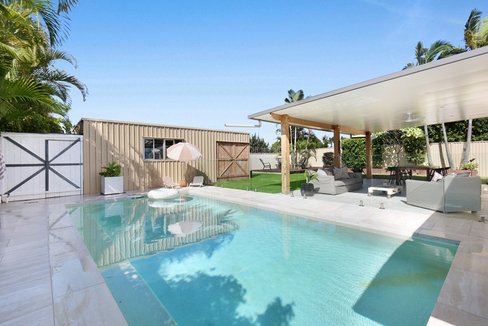 24 Kurrajong Court, Palm Beach QLD 4221