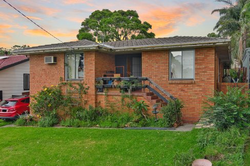 24 Kurrawa Crescent, KOONAWARRA NSW 2530