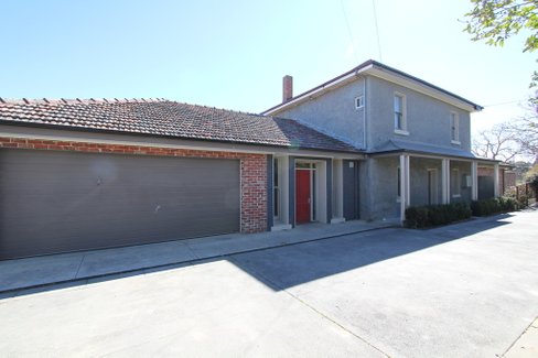 24 Lightfoot Avenue, MOUNT PLEASANT VIC 3350