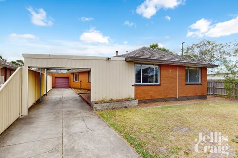 24 Logan Street Glenroy 3046