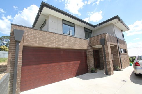 2/4 Madelia Court, MOUNT PLEASANT VIC 3350