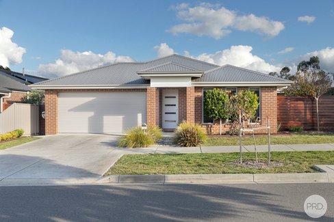 24 Majestic Way, WINTER VALLEY