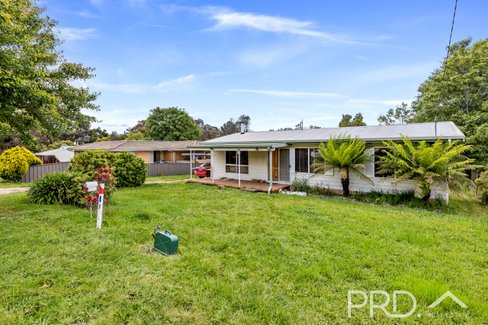 24 Mayday Road, BATLOW NSW 2730