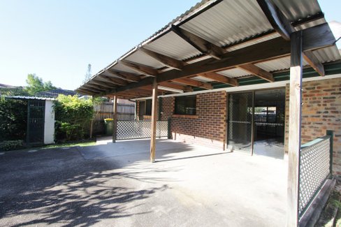 24 McCowan Street, ASHMORE QLD 4214