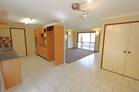 24 McCowan Street, ASHMORE QLD 4214