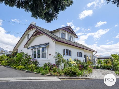 24 Mercer Street, NEW TOWN TAS 7008