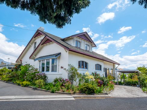 24 Mercer Street, NEW TOWN TAS 7008