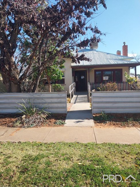 24 Millie Street, DARETON NSW 2717