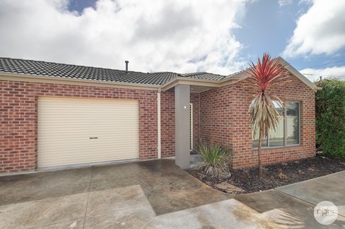 2/4 Morgan Street, SEBASTOPOL