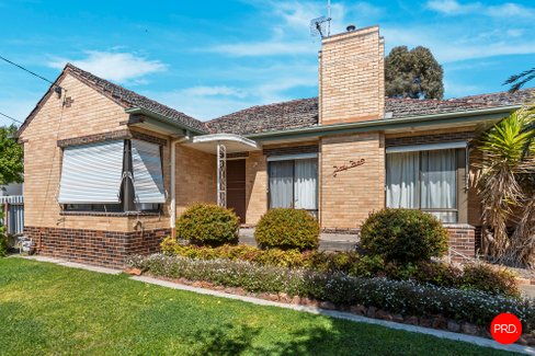 24 Nish Street, FLORA HILL