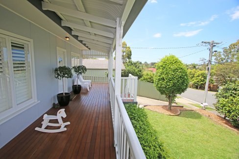 24 Patonga Street, ASHMORE QLD 4214