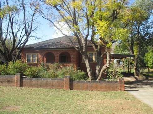 24 Raglan Street, TAMWORTH NSW 2340