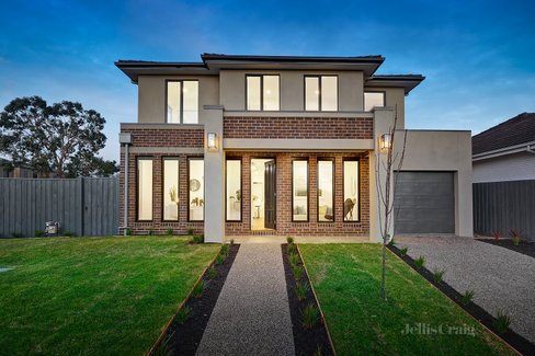 24 Railway Crescent Bentleigh 3204