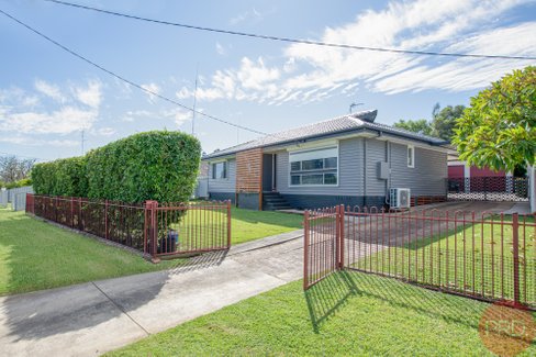 24 Regiment Road, RUTHERFORD NSW 2320