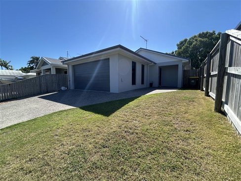 24 Retreat Way, SHOAL POINT QLD 4750