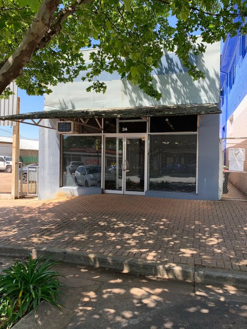 24 Russell Street, TUMUT NSW 2720