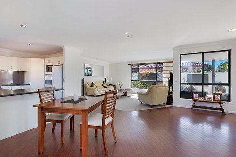 2/4 Sandbank Place, KINGSCLIFF NSW 2487