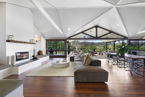 24 Stockyard Court, Tallebudgera QLD 4228