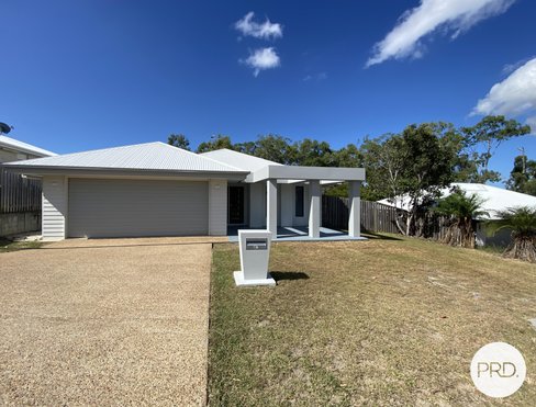24 Sundowner Road, CLINTON QLD 4680
