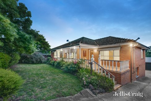 24 Towers Road Lilydale 3140
