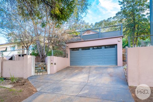 24 Warrawong Street, KOORINGAL NSW 2650