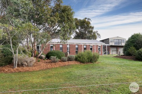 24 Waverley Street, LINTON VIC 3360