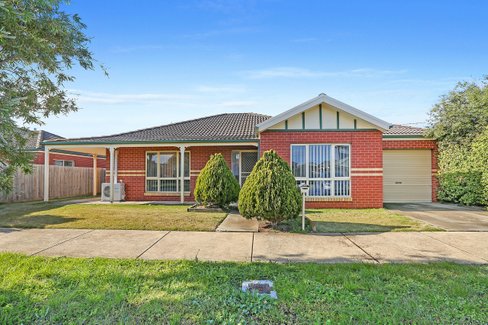 24 Young Street Lara 3212