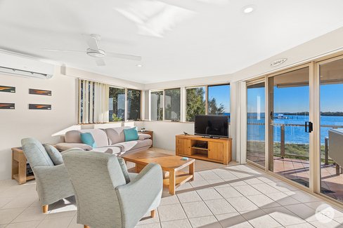 2/40 Sunset Boulevard, SOLDIERS POINT NSW 2317