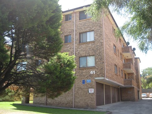 2/41 Campbell Street, LIVERPOOL NSW 2170