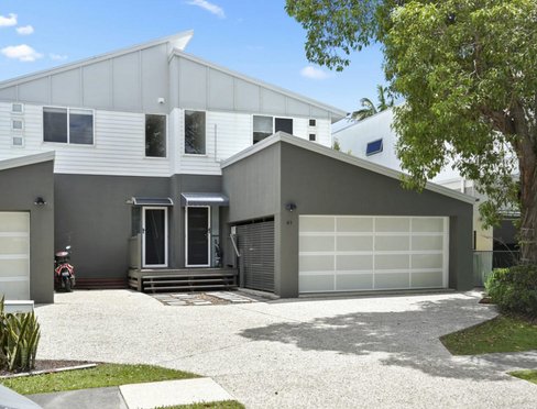 2/41 Kallay Street, Miami QLD 4220