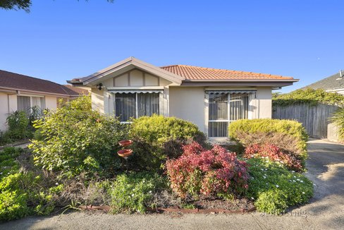 2/41 Woodbine Grove Chelsea 3196
