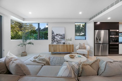 24/106 The Esplanade, Burleigh Heads QLD 4220