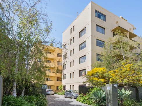 24 16A Chapel Street St Kilda 3182