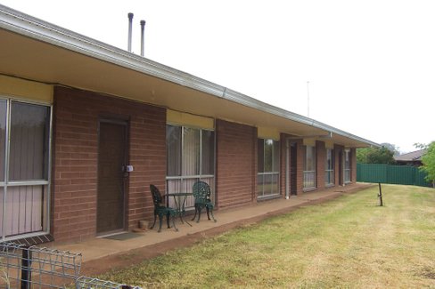 2/42 Albury St, TUMBARUMBA NSW 2653