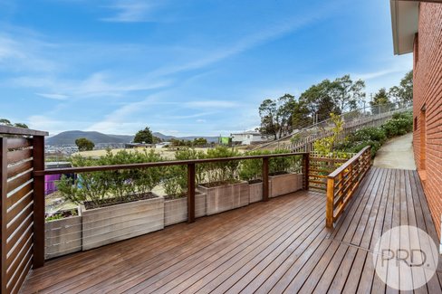 2/42 Benjafield Terrace, MOUNT STUART TAS 7000
