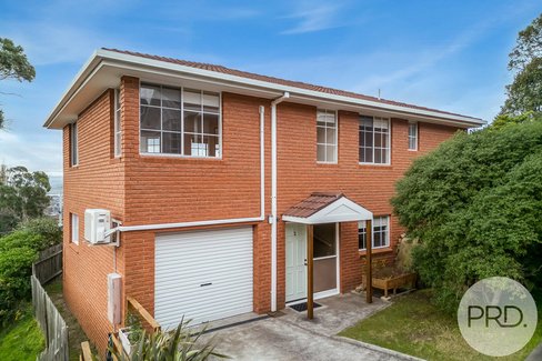 2/42 Benjafield Terrace, MOUNT STUART TAS 7000